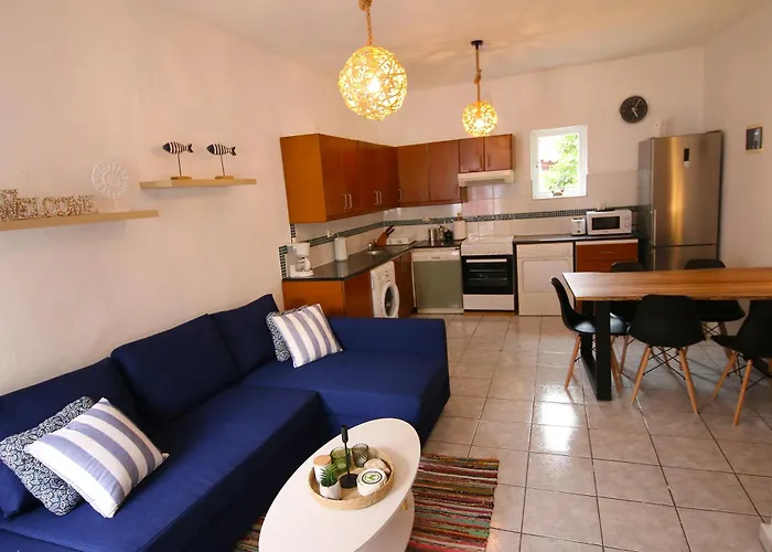 The Lemoni House - Skyathos- 2-bedroom 아파트