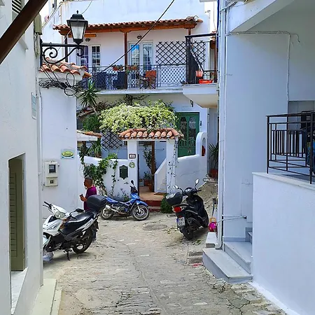 The Lemoni House - Skyathos- 2-bedroom 아파트